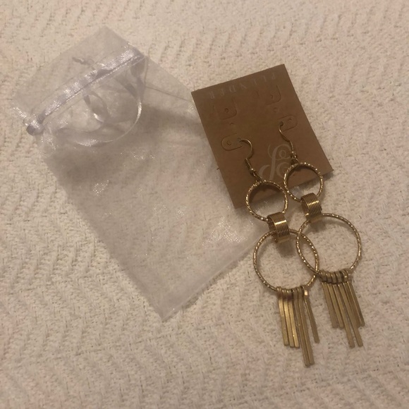 Plunder Earrings December 2020 Possee - Picture 1 of 1